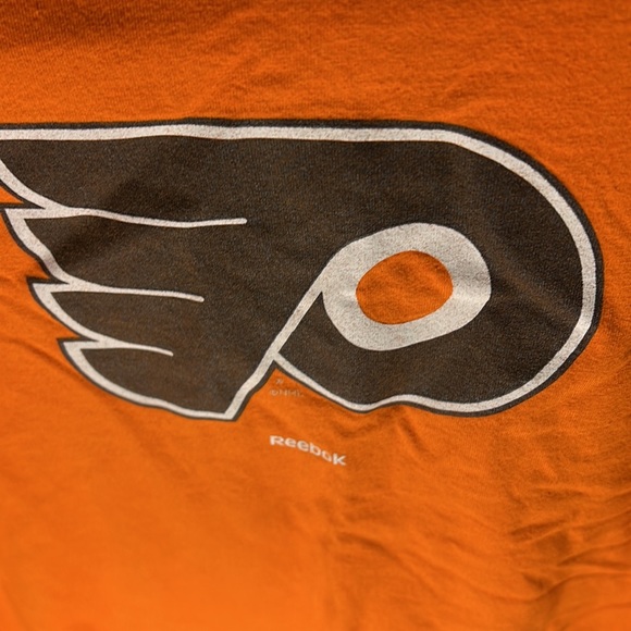 NHL Reebok Mens Flyers Logo Winter Classic Boston 2010 Tee Color Orange Size Med - Picture 2 of 5